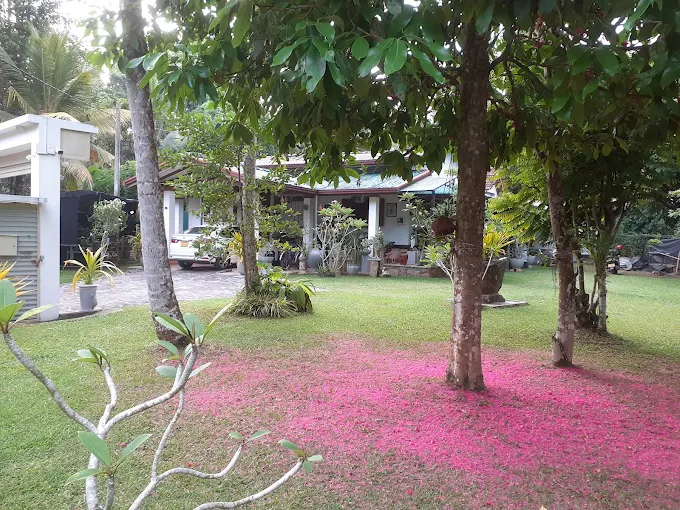 Regina Villa Garden